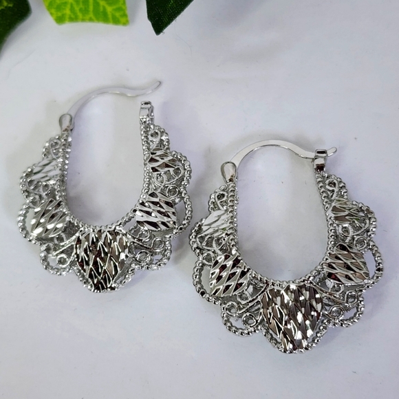 Silver Basket Style Hoop Earrings New - Picture 1 of 8